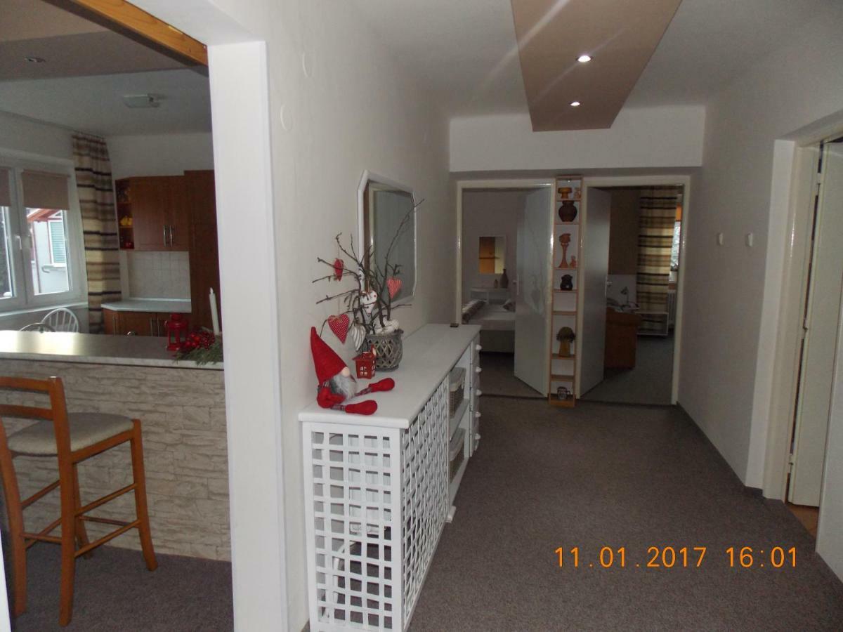 Apartman Jas Liptovský Mikuláš エクステリア 写真